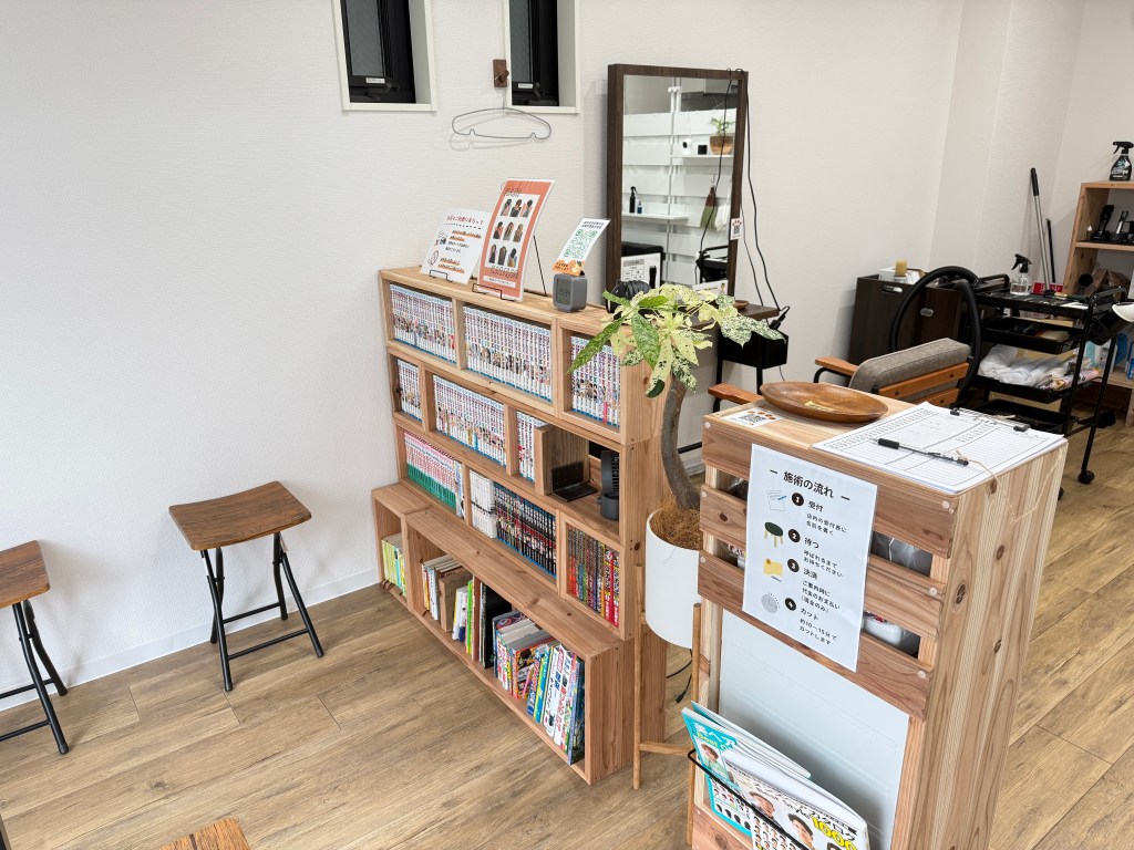 まだまだお店作りは続きます…🔨